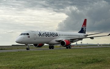 A Air Serbia é uma das mais de sessenta companhias aéreas inclusas em um programa de suporte da Embraer - Embraer