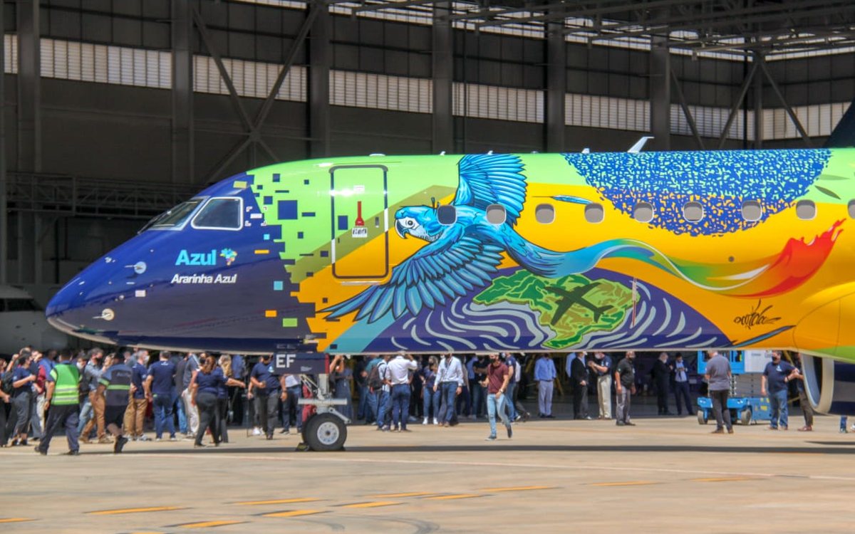 Chegam novos aviões da Azul com pinturas da bandeira do Brasil - Revista  Azul