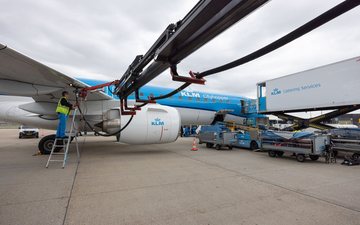 E2 KLM