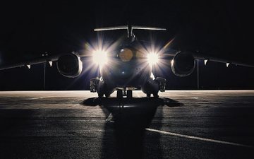 Imagem Exército dos Estados Unidos recebe visita do KC-390 da FAB