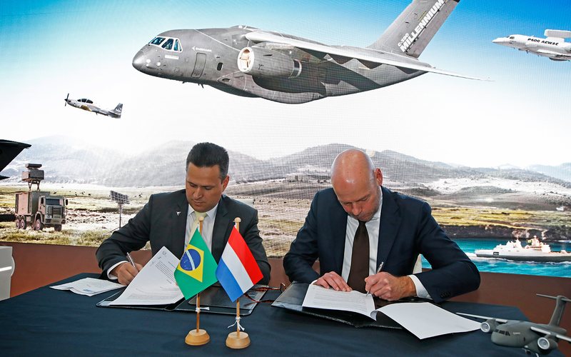 Memorando de Entendimento foi assinado entre a Netherlands Industries for Defense & Security e a Embraer - Embraer