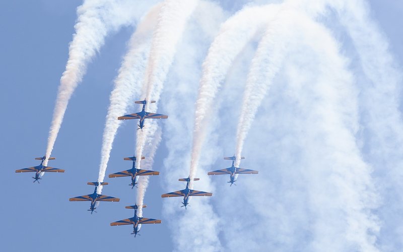 A Esquadrilha da Fumaça será uma das atrações do Domingo Aéreo paulistano - Rodrigo Cozzato