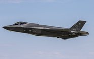 Caças F-35 dos EUA receberam uma série de atualizações ao longo do processo de encomenda de novos lotes - USAF