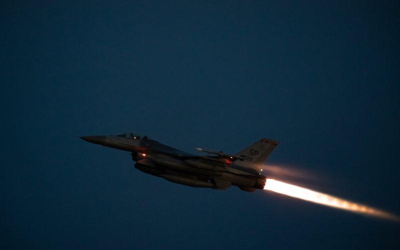 Além dos F-16, caças F-22 Raptor também estão atuando em território japonês - USAF