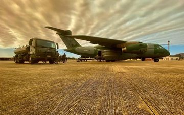 O KC-390 auxiliou a contenção das chamas no Pantanal brasileiro - Divulgação