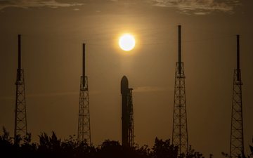 Empresa de Elon Musk realiza vários lançamentos a partir do Cabo Canaveral - SpaceX