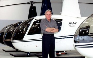 Em 43 anos, a empresa fundada por Frank Robinson entregou 13 mil helicópteros em todo o mundo - Robinson/Divulgação