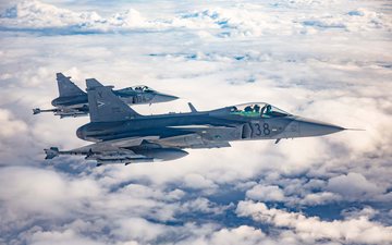 Os novos caças auxiliarão na proteção e defesa do espaço aéreo húngaro e da Organização do Tratado do Atlântico Norte (OTAN) - Divulgação.