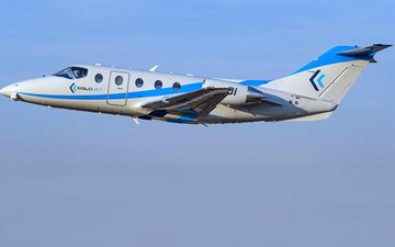 Características de projeto inovador ainda hoje mantém o Hawker 400 como um jato robusto - Divulgação