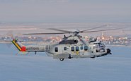Aeronave UH-15 cumpre diversas operações para a aviação naval do Brasil - Marinha do Brasil
