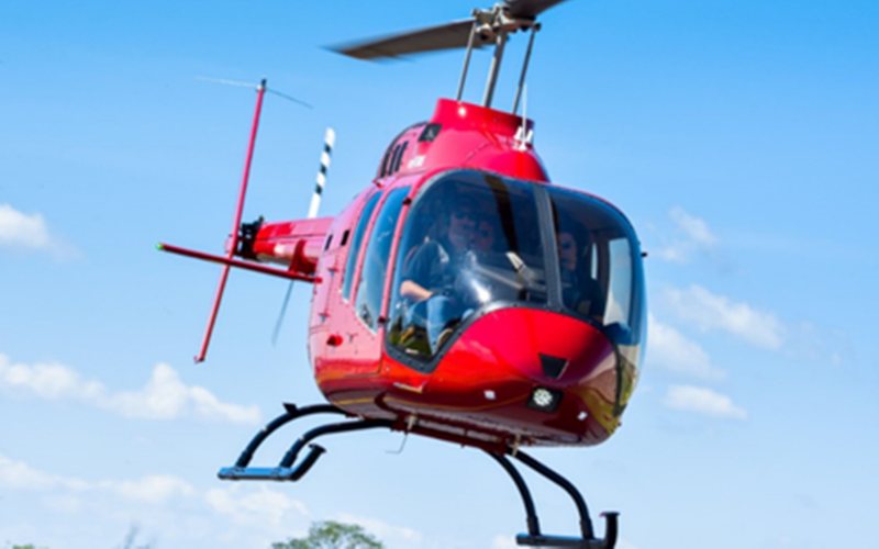 Um dos helicópteros que serão expostos na feira é o Bell 505 Jet Ranger X - TAM AE/Divulgação.