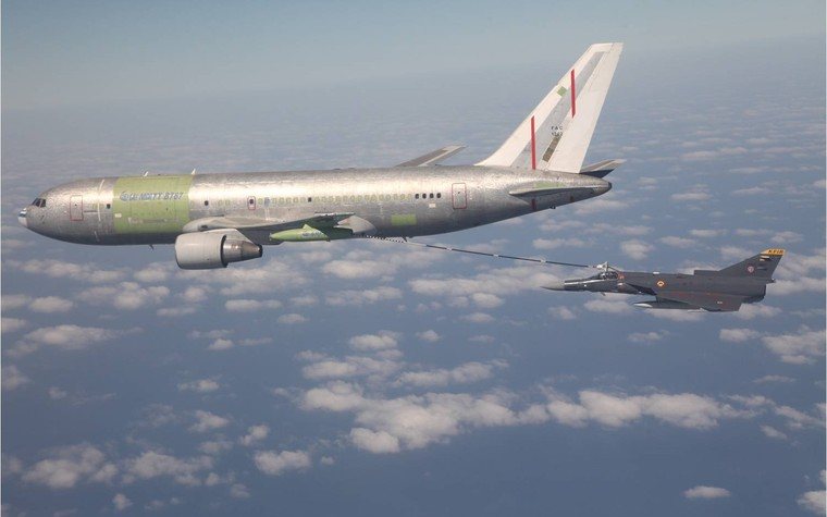 IAI e FAB negociam contrato para 767 tanker