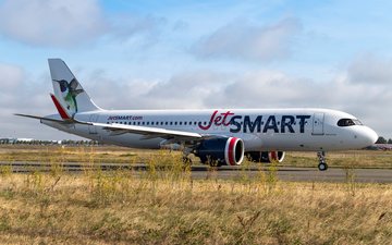 Airbus A320neo da JetSmart, companhia possui pedido para mais de 100 aeronaves do modelo - Divulgação