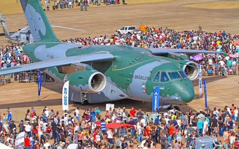 Domingo Aéreo na AFAé um dos principais eventos aeronaúticos do país. - FAB