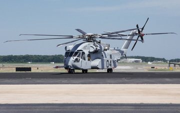 Imagem Maior helicóptero produzido nos Estados Unidos é entregue aos fuzileiros navais