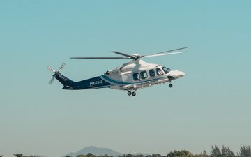 As aeronaves do modelo AW139, fabricadas pela Leonardo, receberão os novos equipamentos - Divulgação
