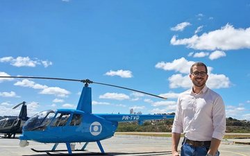 Repórter Lucas Franco relatava sobre o fluxo do trânsito quando foi interrompido pela colisão de um pássaro na aeronave em que estava embarcado - Reprodução Redes Sociais