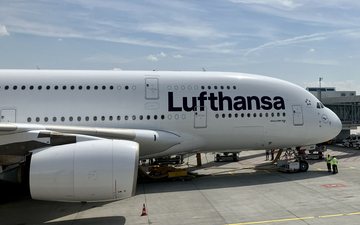 A380 sendo preparado em Munique - Lufthansa
