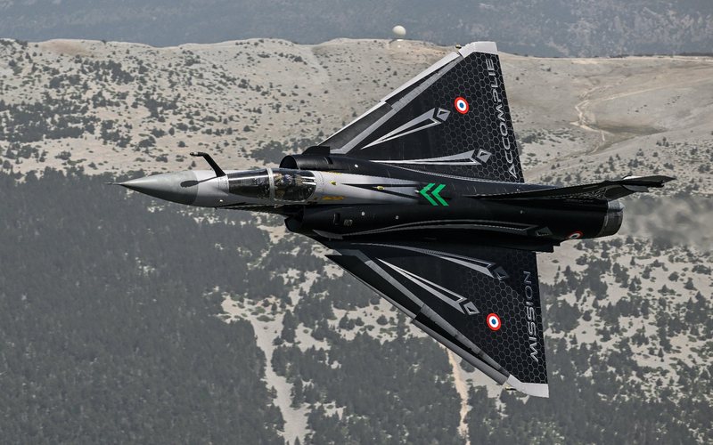 Se realizó una pintura especial "Mission Long" en uno de los Mirage 2000 franceses - Armée de l'Air