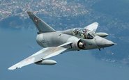 Por quase 20 anos o Mirage III foi usado em voos privados - Espace Passion