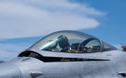 Tenente-Coronel é diretor de esquadrão destinado a testes com o icônico F-16 Falcon - USAF