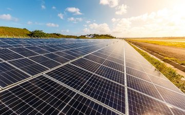 Os painéis solares são uma das iniciativas realizadas pela concessionária em prol da sustentabilidade - Will Recarey