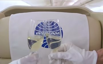 Iniciativa de empresas de turismo oferece roteiro exclusivo por destinos da antiga Pan Am, com aeronave personalizada, serviço de bordo temático e paradas históricas - YouTube/Pan Am Travel