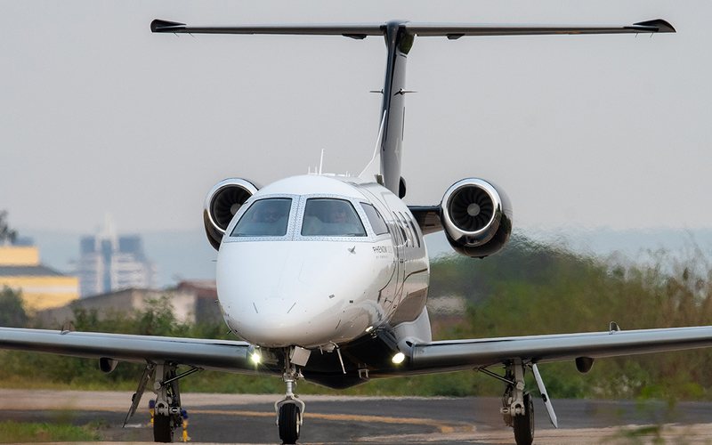 O Brasil atualmente tem a segunda maior frota global de Phenom 100, com mais de 110 aviões em serviço - Embraer