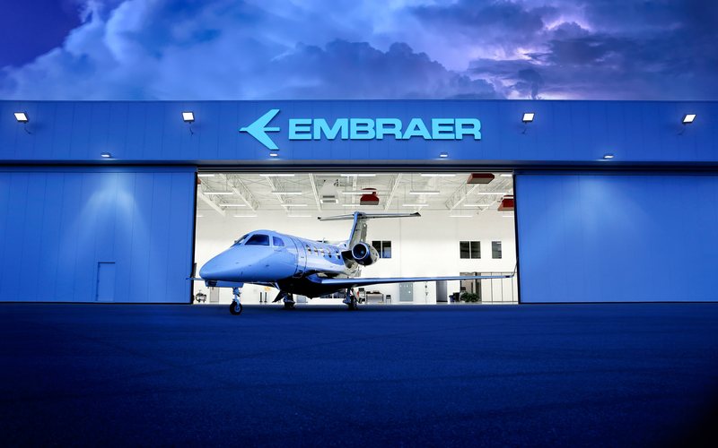 Phenom 300 segue como o avião de negócios leve mais vendido do mundo há 11 anos - Embraer