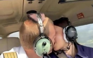 Cenas foram gravadas dentro de um Cessna 172 em voo - Reprodução