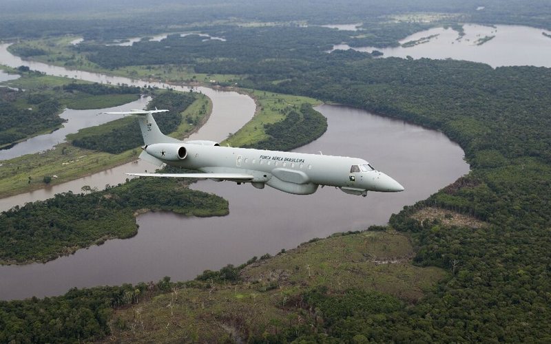 Aeronaves E-99 e R-99 são estaques do projeto SIVAM - FAB