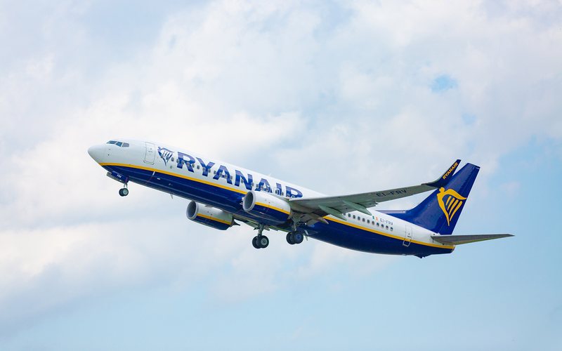 Ryanair possui mais de 400 Boeing 737-800 em sua frota, demanda projetada para 2026 requer a chegada de novas aeronaves - Divulgação