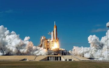 Decolagem do Columbia na missão STS-107