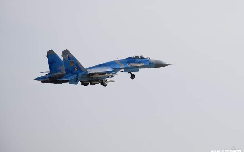 Ucrânia opera poucas unidades de caças Su-27, MiG-29 e Su-25 - Facebook Comando da Força Aérea da Ucrânia