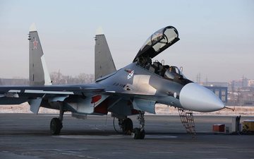 Caças Su-30SM2 estão entre os mais modernos do arsenal de Moscou - TASS / UAC