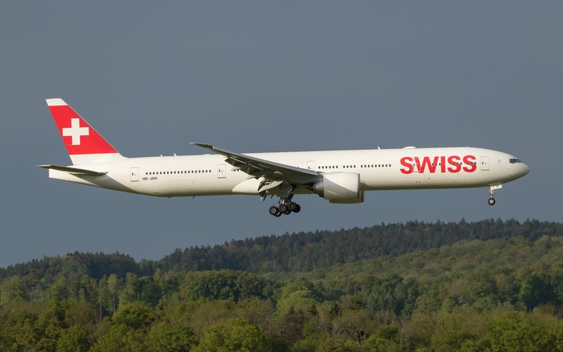Voos da Swiss para o Brasil são operados com o Boeing 777-300ER e seguem inalterados - Divulgação