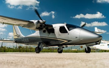 Bimotor leve se destaca como opção de aeronave para treinamento de pilotos - Divulgação