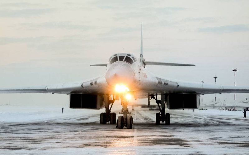 Tu-160 Blackjack é a maior aeronave militar supersônica com asa de geometria variável do mundo - Ministério da Defesa da Rússia / TASS