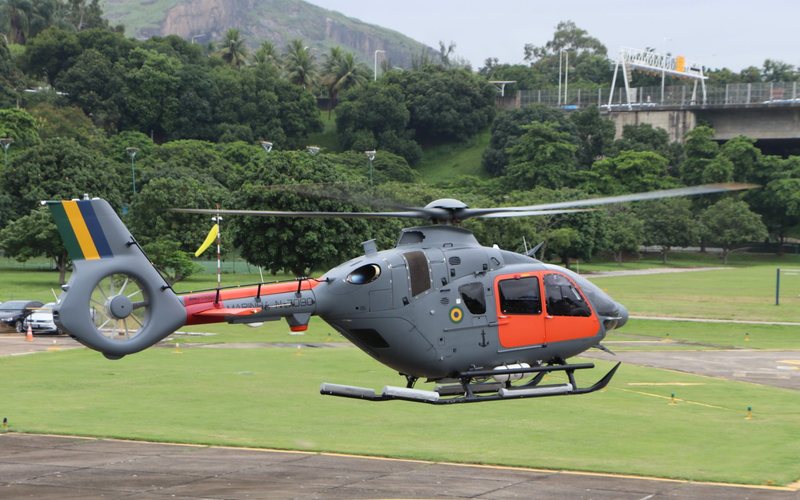 Aeronave é UH-17 é baseada no Airbus H-135 - Marinha do Brasil