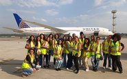 Meninas de 14 e 18 anos acompanharam operações da companhia aéreas dos EUA - Divulgação