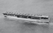 O USS Langley foi o primeiro porta-aviões da história e abriu um novo capítulo na aviação e na guerra moderna - Arquivo US Navy
