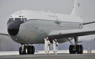 Imagem mostra o WC-135W durante coleta de dados no Japão após o vazamento na Central Nuclear de Fukushima I em março de 2011 - USAF