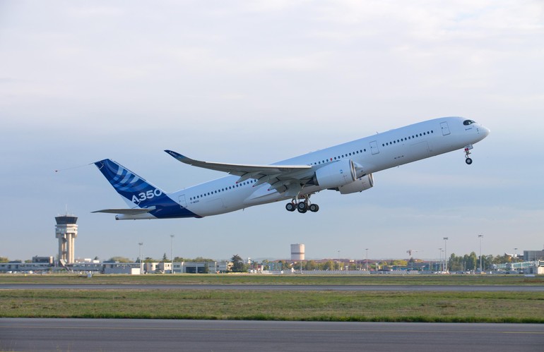 Segundo A350 XWB de teste completa seu primeiro voo com sucesso
