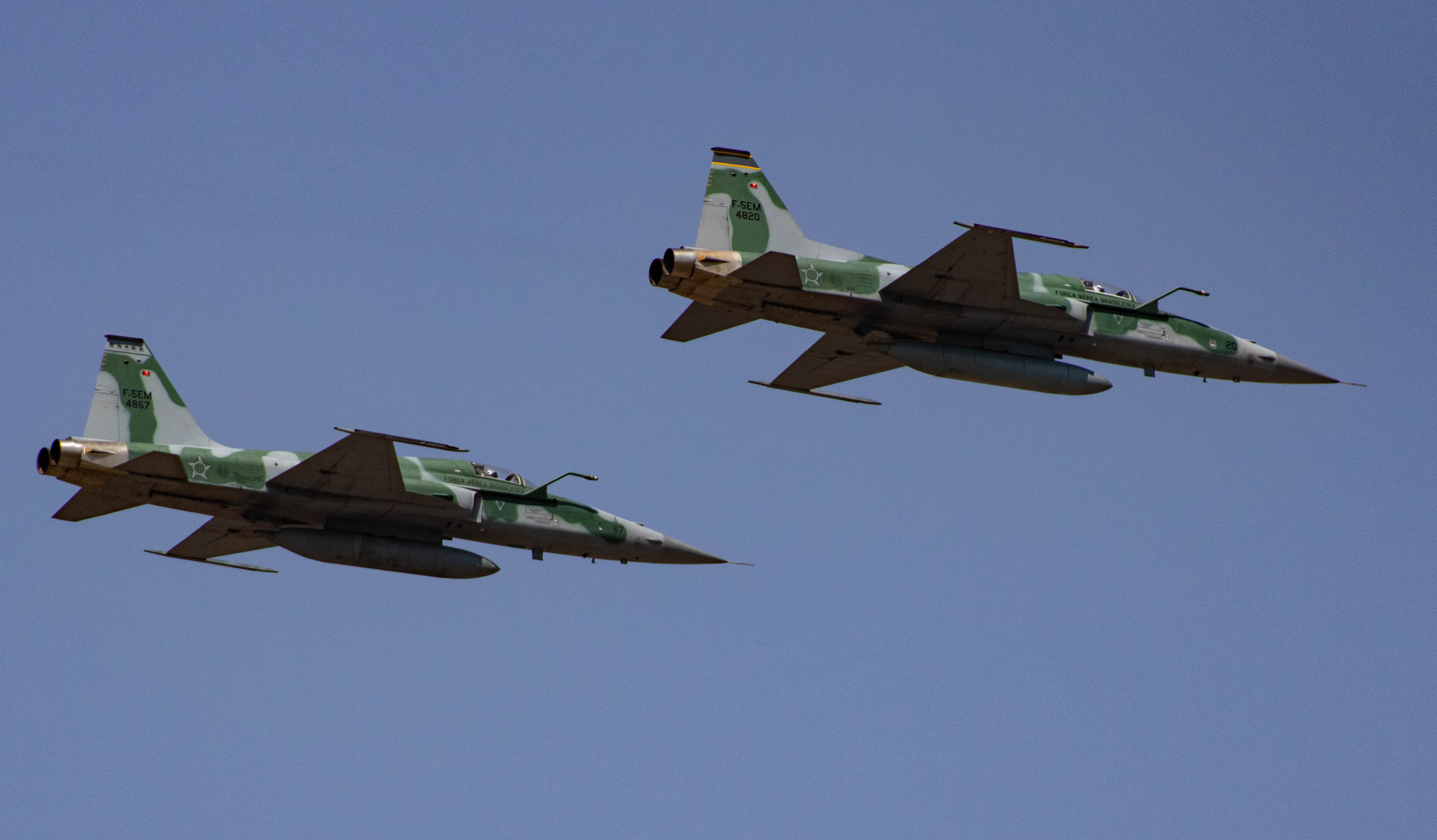 File:Aviões sobrevoam Brasília no desfile de 7 de setembro