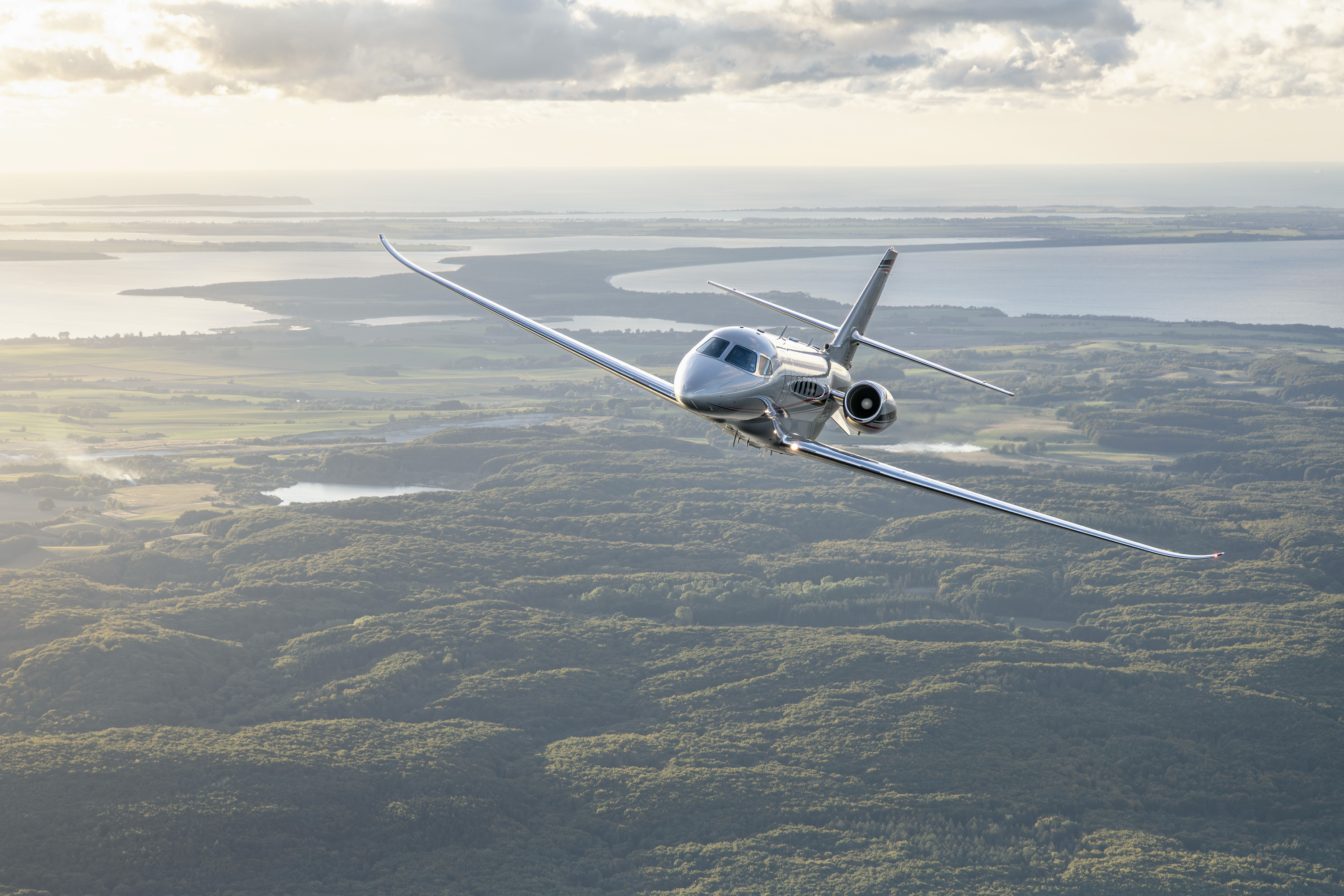Textron entrega primeiro Cessna Citation Latitude ao Brasil