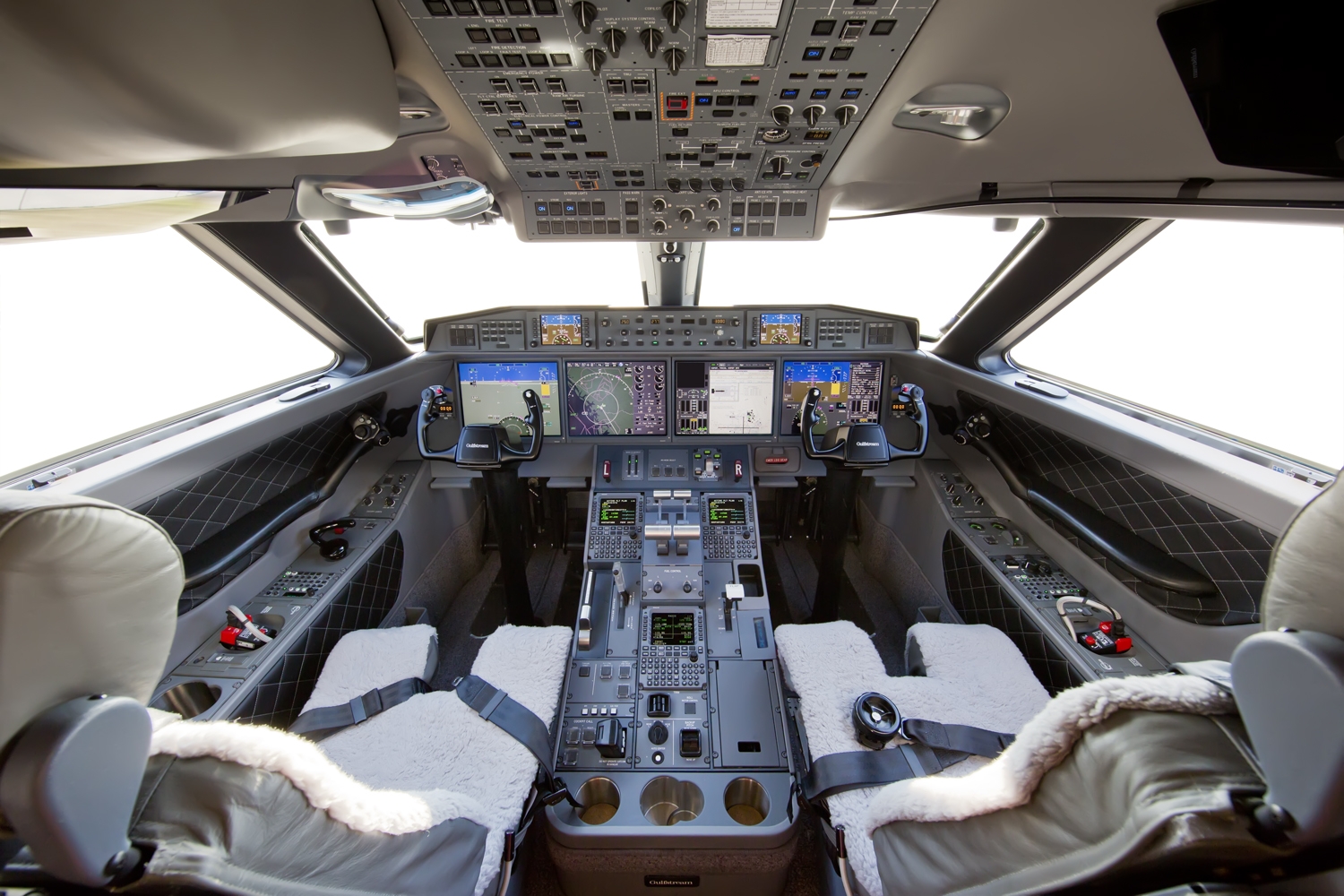 Cockpit G650