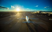 Plataforma usa inteligência artificial para tornar passagens aéreas mais barata