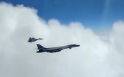 Mais interceptação, agora Su-35 encontra bombardeiro B-1