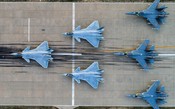 China alcança meta de produção e testes de aviões militares em 2021