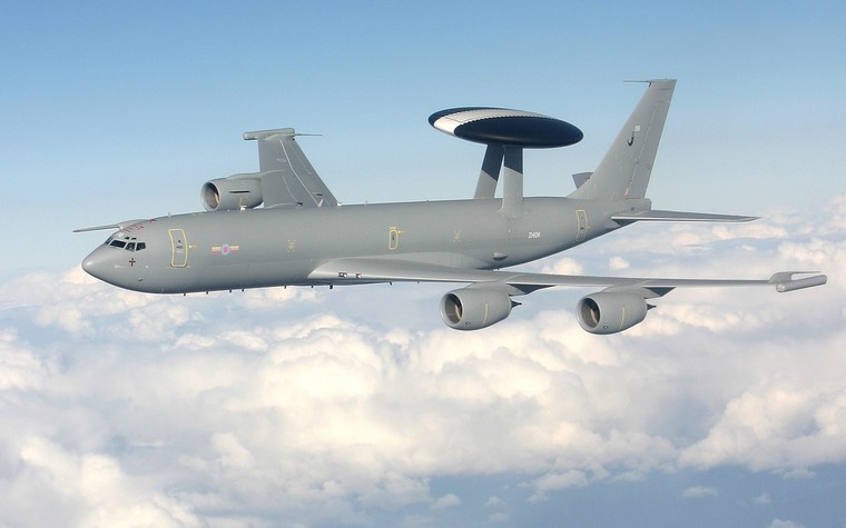 Chile estaria interessado em comprar avião-radar aposentado do Reino Unido